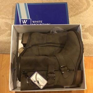 Winter Boots (never worn!)